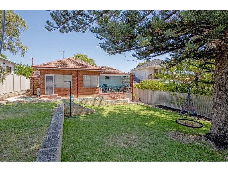22 Paramatta Road, Doubleview WA 6018