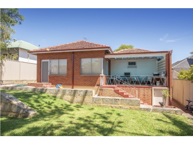 22 Paramatta Road, Doubleview WA 6018
