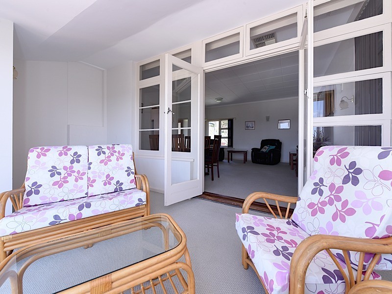 28 Sydenham Road, Doubleview WA 6018