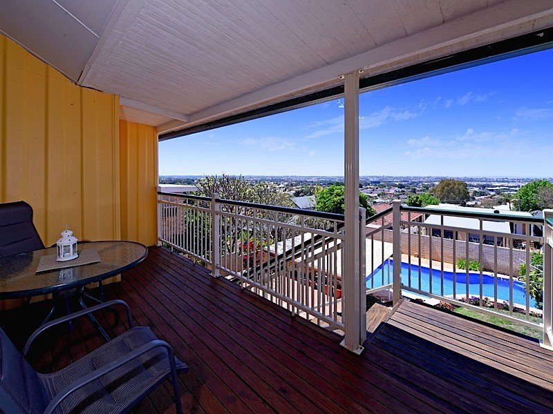 28 Sydenham Road, Doubleview WA 6018