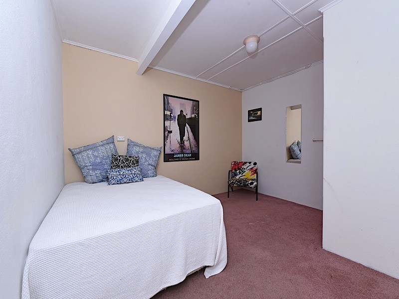 28 Sydenham Road, Doubleview WA 6018