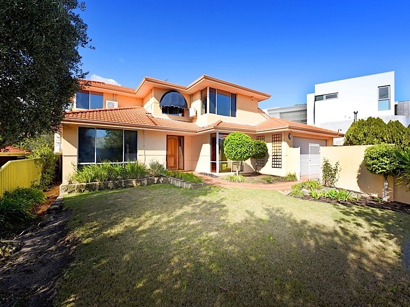 55 Branksome Gardens, City Beach WA 6015