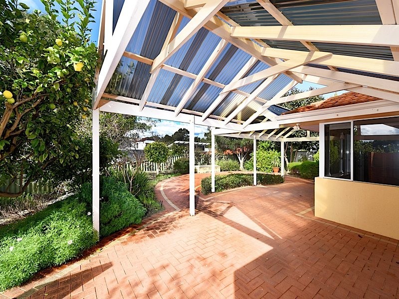 55 Branksome Gardens, City Beach WA 6015