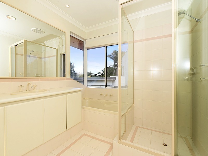 55 Branksome Gardens, City Beach WA 6015