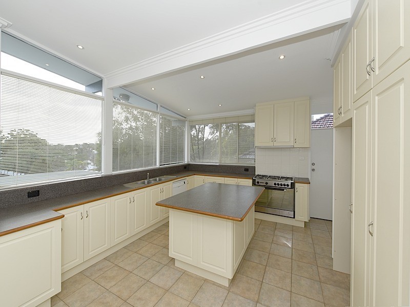 81 Empire Avenue, City Beach WA 6015