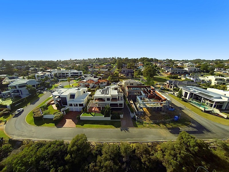 10 Taworri Way, City Beach WA 6015