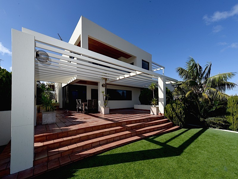 10 Taworri Way, City Beach WA 6015