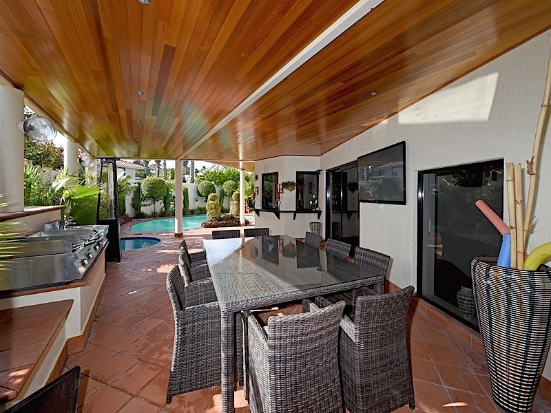 10 Taworri Way, City Beach WA 6015