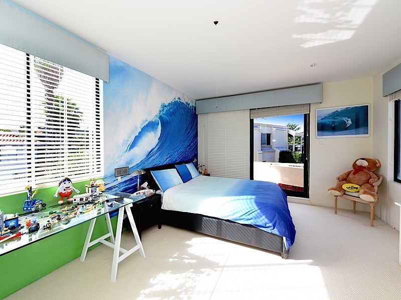 10 Taworri Way, City Beach WA 6015