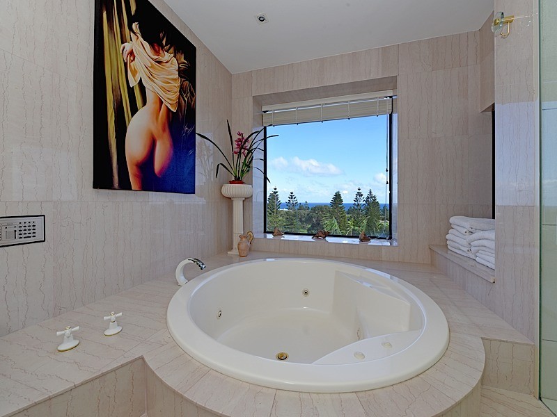 10 Taworri Way, City Beach WA 6015