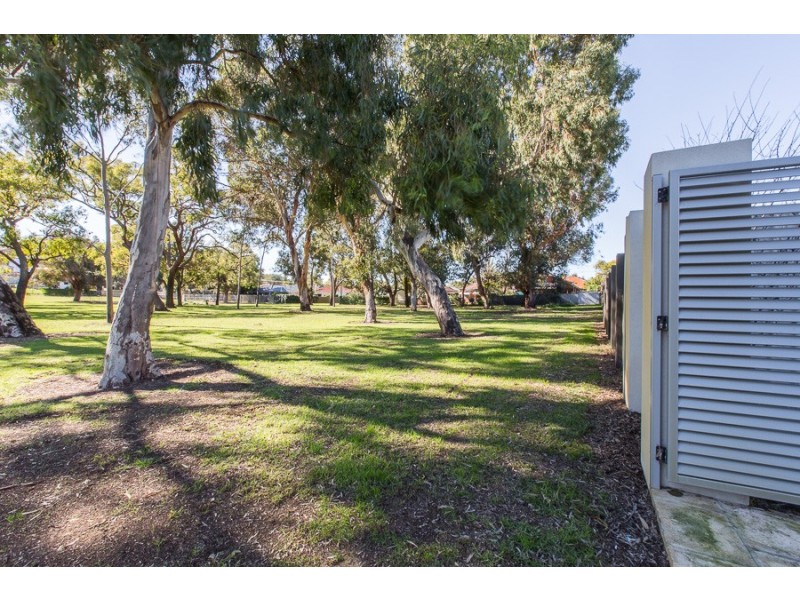 4 Highbury Street, Floreat WA 6014