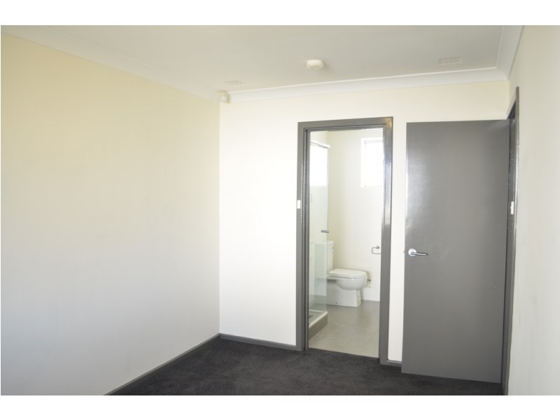 8/19 Coode Street, Fremantle WA 6160