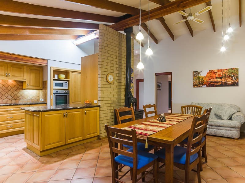 9 Oldham St, Hillarys WA 6025