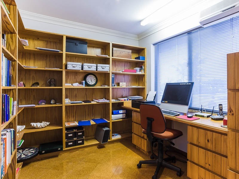 9 Oldham St, Hillarys WA 6025