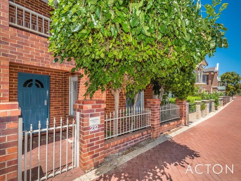 232A Lakeside Drive, Joondalup WA 6027