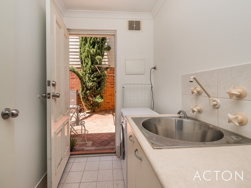 232A Lakeside Drive, Joondalup WA 6027