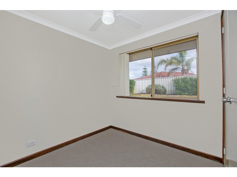 138 Forest Lake Drive, Thornlie WA 6108