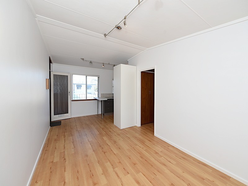 24/318 Canning Highway, Bicton WA 6157