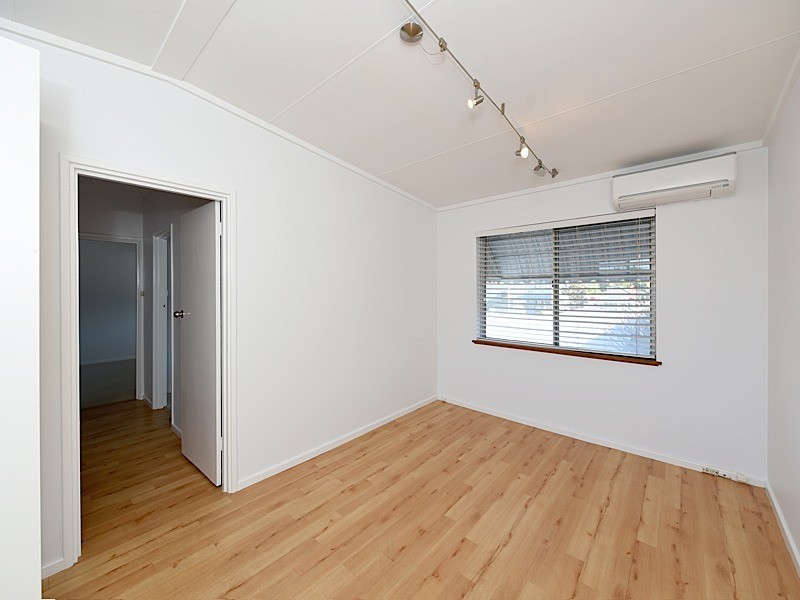 24/318 Canning Highway, Bicton WA 6157