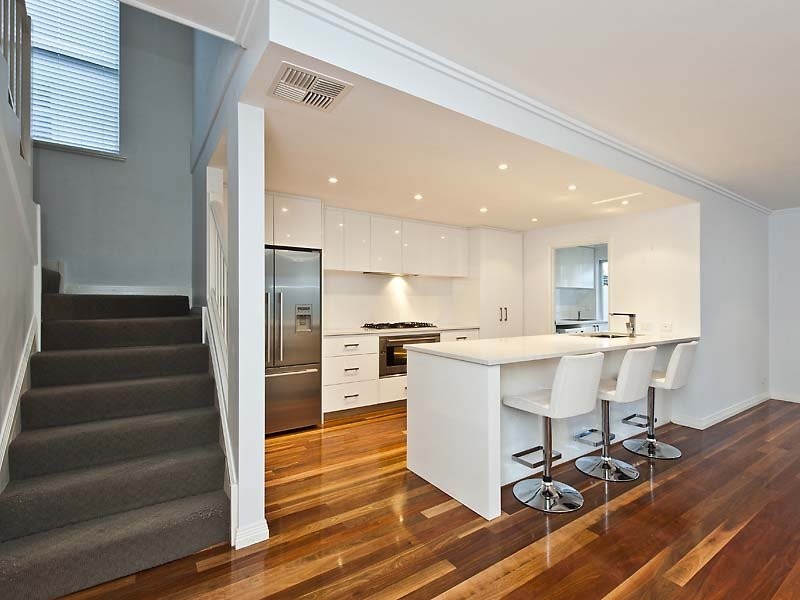 9 Benan St, Kallaroo WA 6025