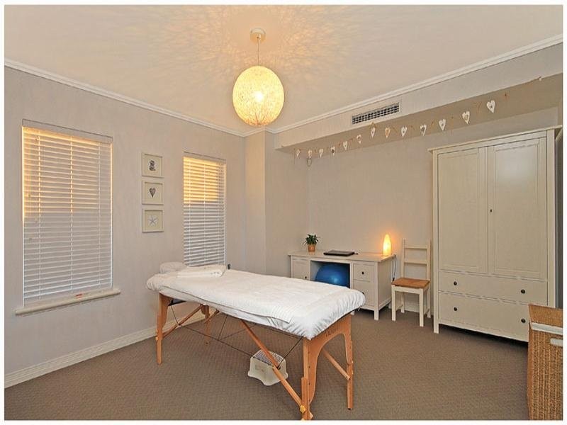 9 Benan St, Kallaroo WA 6025