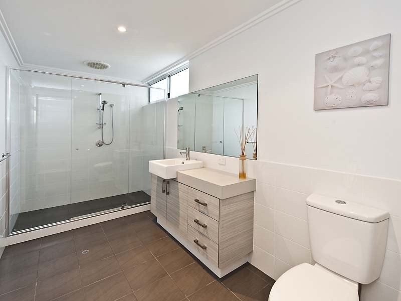 9 Benan St, Kallaroo WA 6025