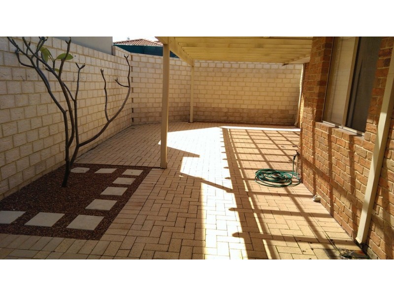 14 Broadbeach Boulevard, Hillarys WA 6025