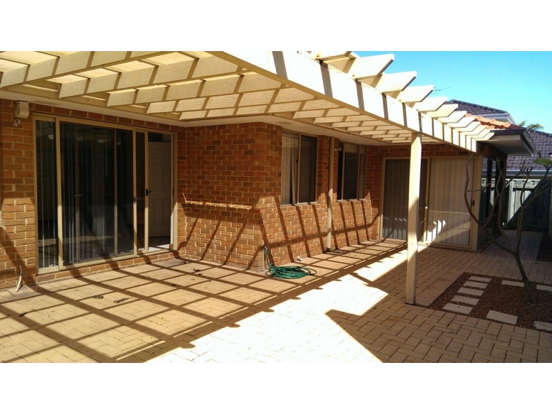 14 Broadbeach Boulevard, Hillarys WA 6025