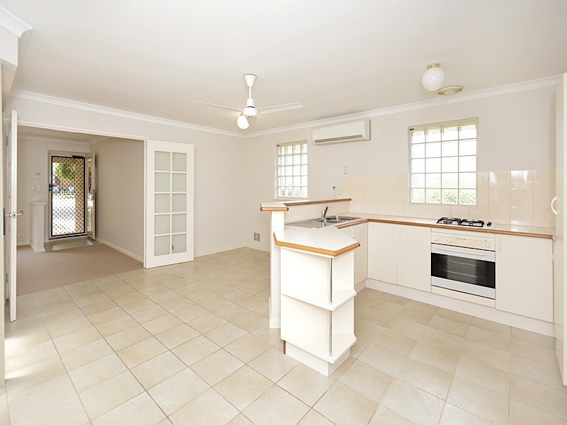 8 / 135 Alice Street, Doubleview WA 6018