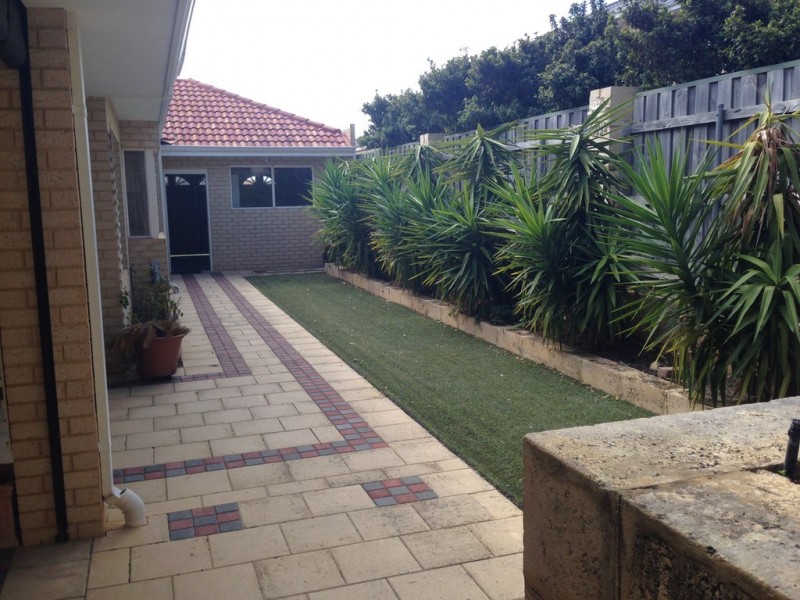 17 Lighthouse Pde, Mindarie WA 6030