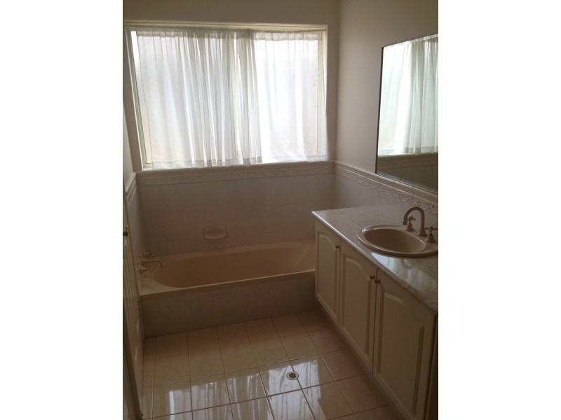 17 Lighthouse Pde, Mindarie WA 6030