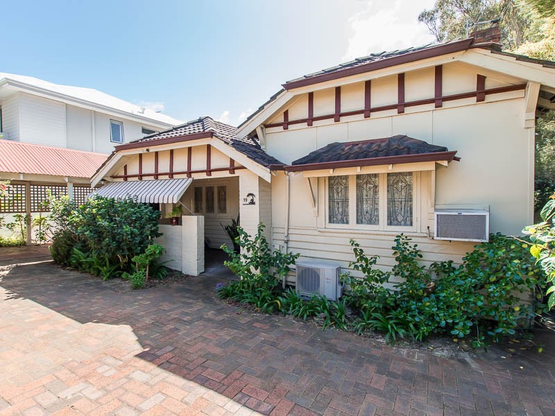 19 Brassey Street, Swanbourne WA 6010