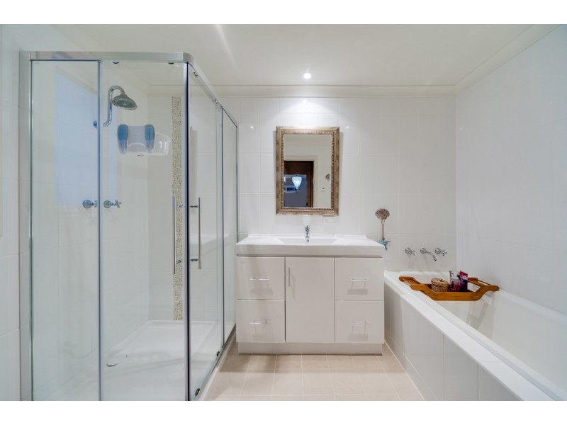 16 Acacia Way, Duncraig WA 6023