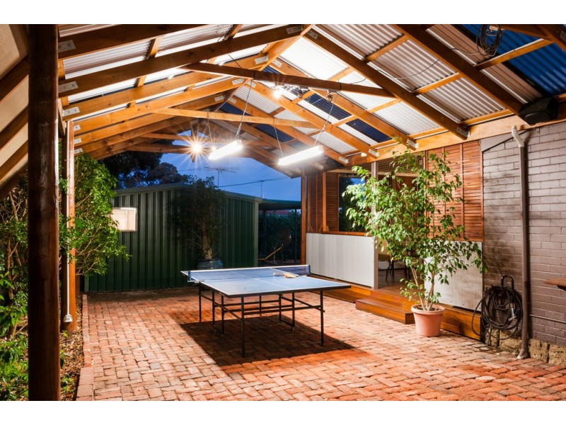 16 Acacia Way, Duncraig WA 6023