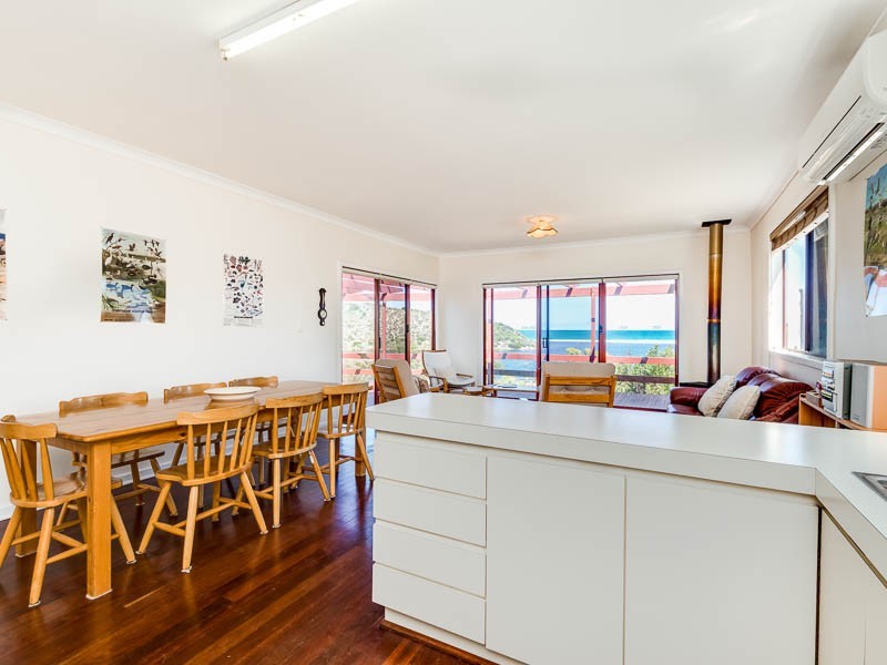 6 Edwards Street, Guilderton WA 6041