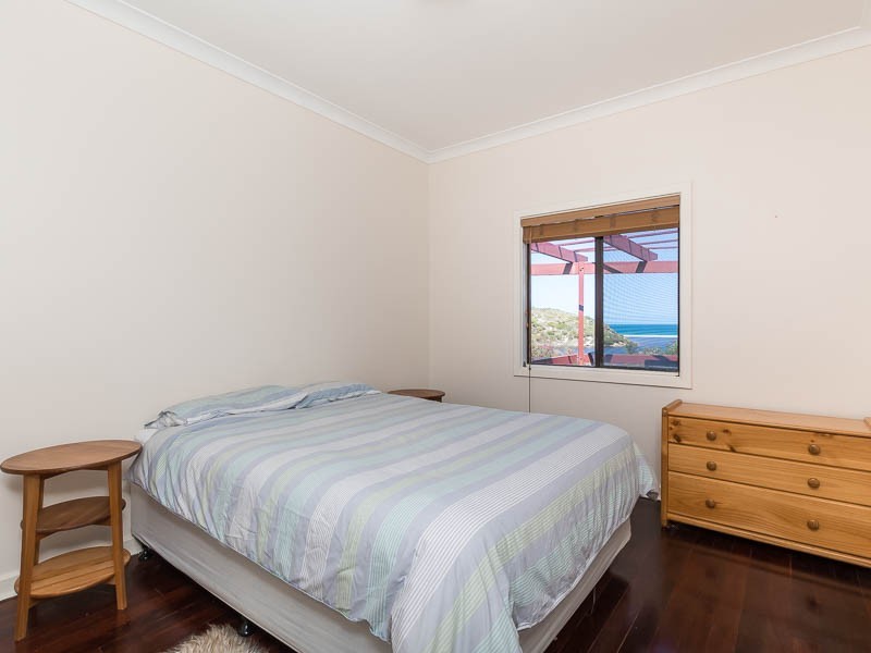 6 Edwards Street, Guilderton WA 6041