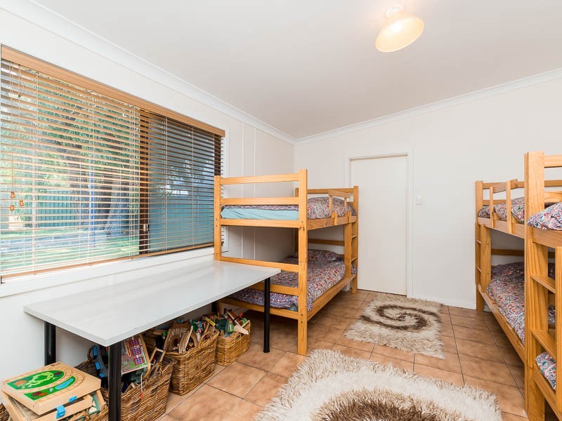 6 Edwards Street, Guilderton WA 6041