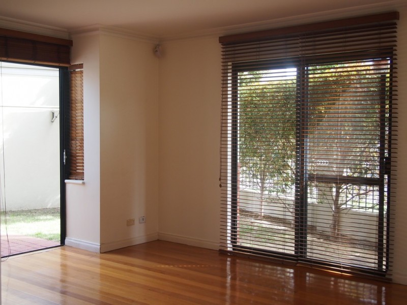 15/42 Burns Street, North Fremantle WA 6159