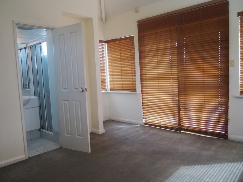 15/42 Burns Street, North Fremantle WA 6159