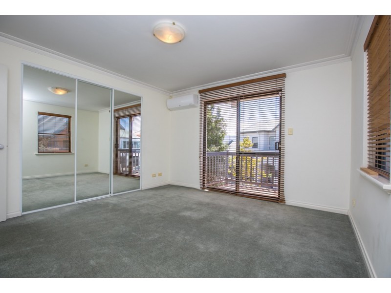 15/42 Burns Street, North Fremantle WA 6159