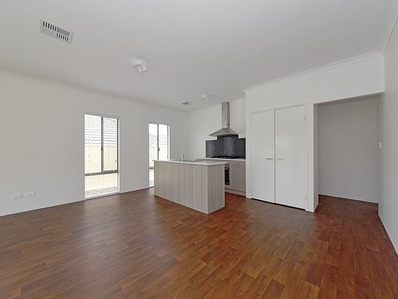 16 Spiccia Way, Sinagra WA 6065