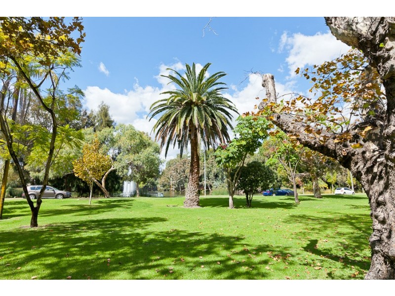 12/132 Mounts Bay Rd, West Perth WA 6005