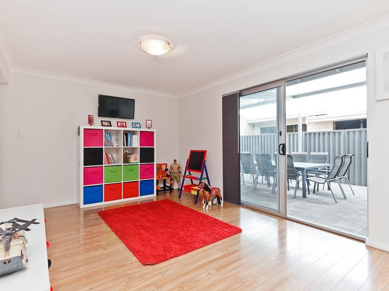 39 Harcourt Drive, Hillarys WA 6025