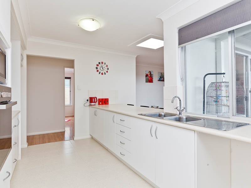 39 Harcourt Drive, Hillarys WA 6025