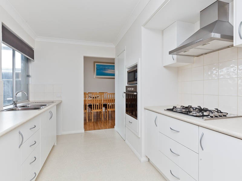 39 Harcourt Drive, Hillarys WA 6025