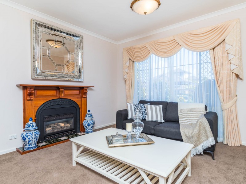 8 Anacapri Road, Hillarys WA 6025