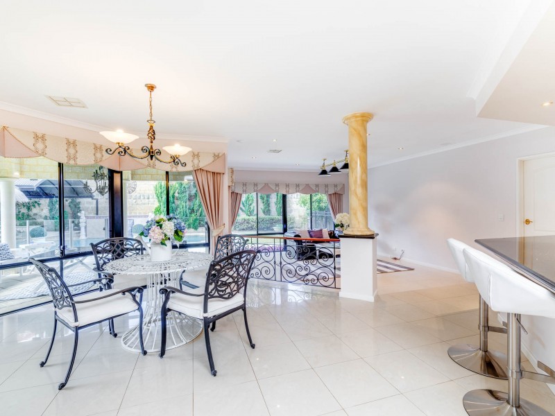 8 Anacapri Road, Hillarys WA 6025