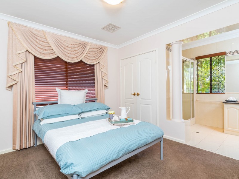 8 Anacapri Road, Hillarys WA 6025