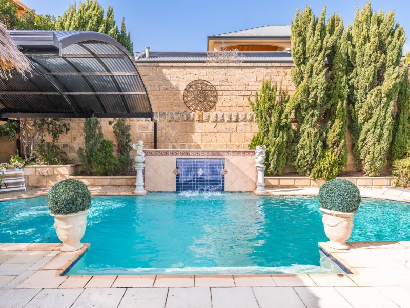 8 Anacapri Road, Hillarys WA 6025