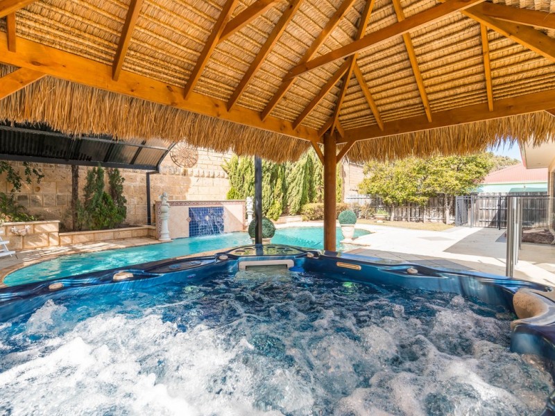 8 Anacapri Road, Hillarys WA 6025